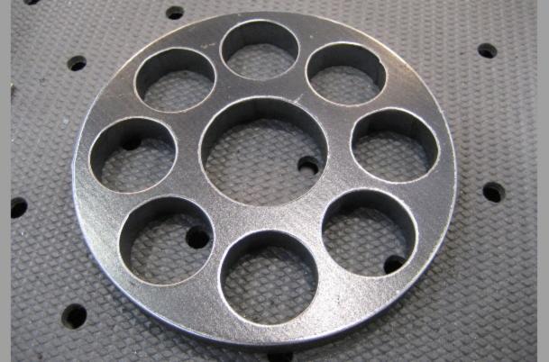 metalen schijf met gaten