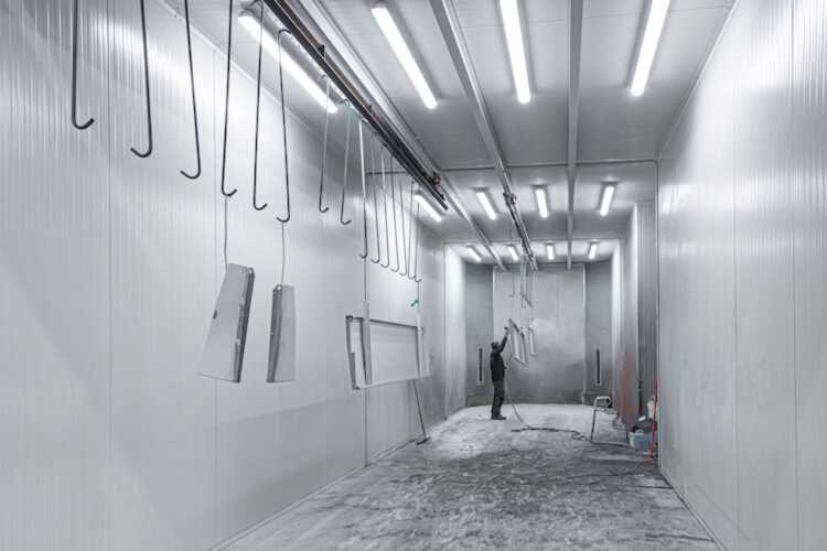 Poedercoatwanden W82