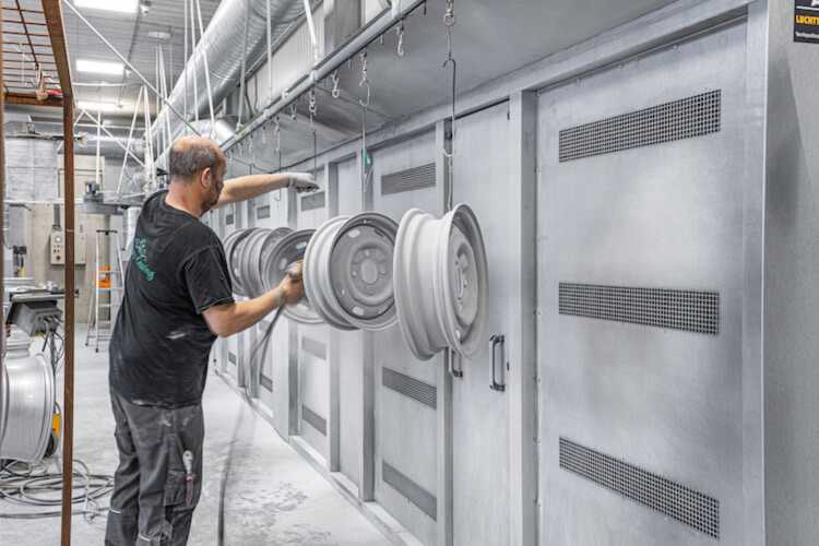 Poedercoatwanden W84