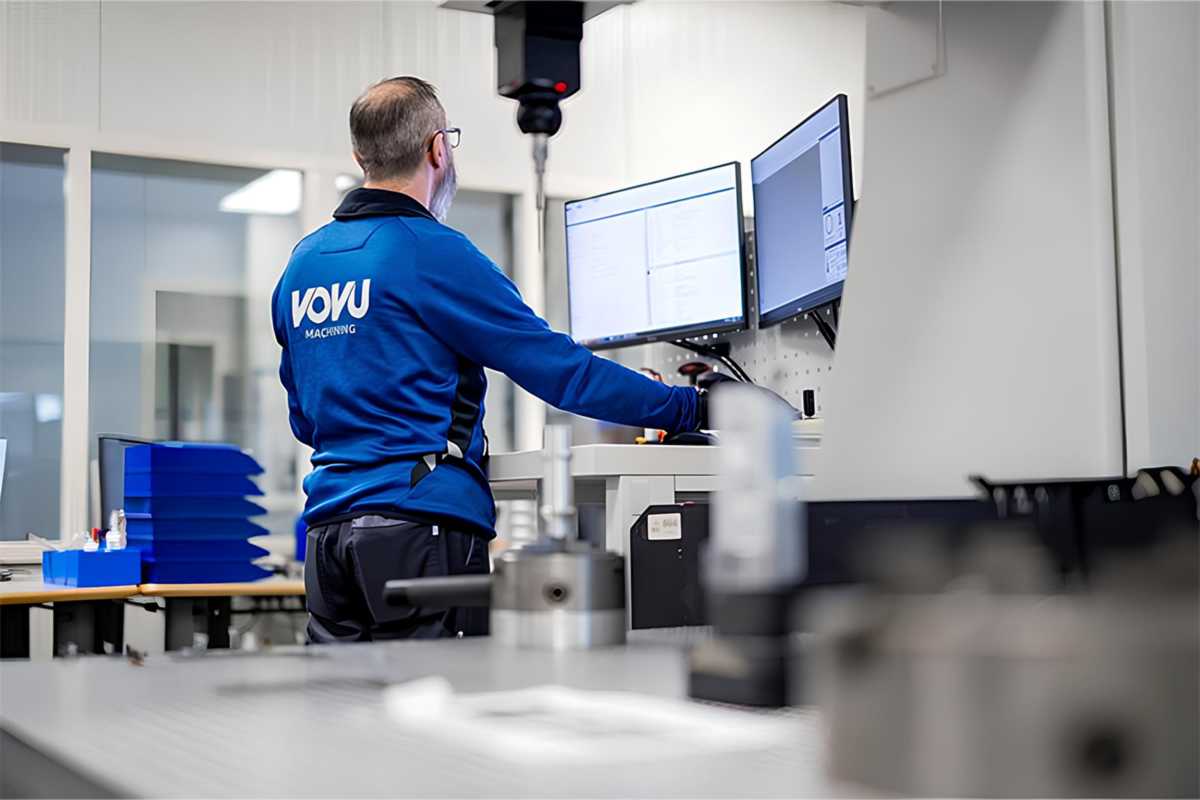 FMI versterkt groeistrategie met deelname in VOVU Machining