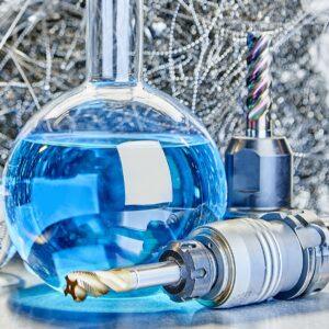 vloeistof in bol naast boor| DID-online.nl