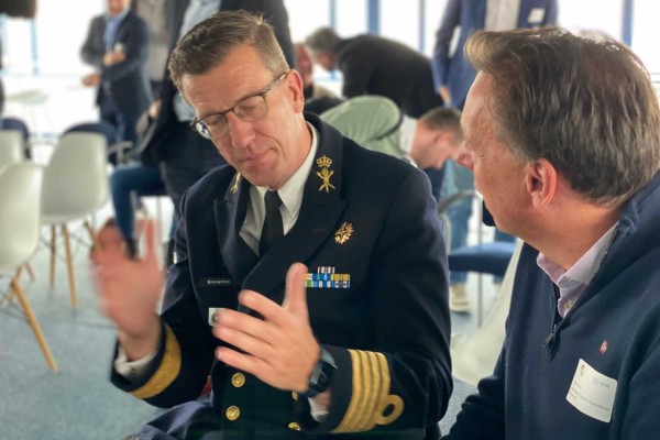 Defensie op bezoek bij Hembrug: &ldquo;Industrie moet opschalen&rdquo;| DID-online.nl